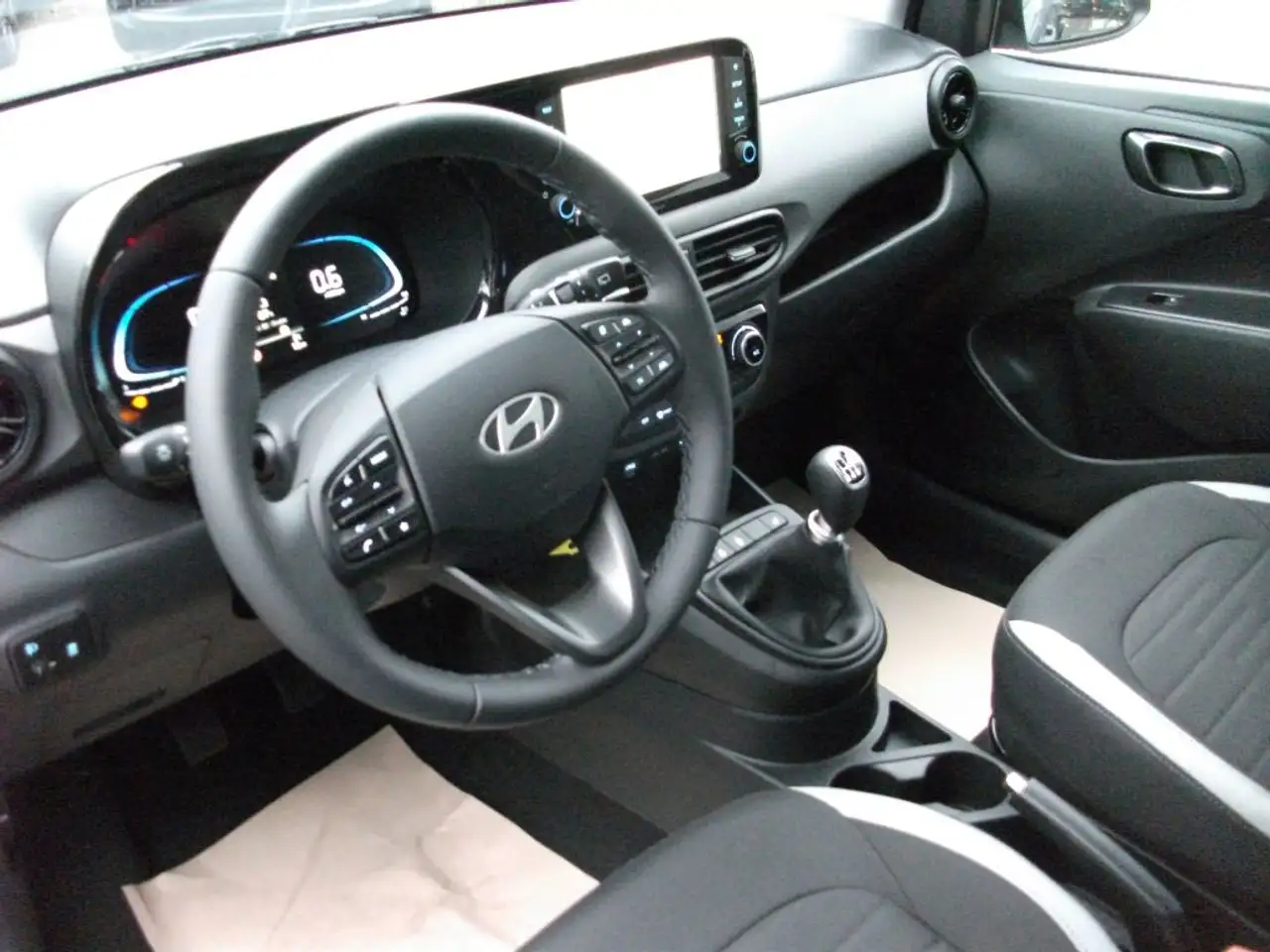 Hyundai i10 1.2 Trend (AC3) 9