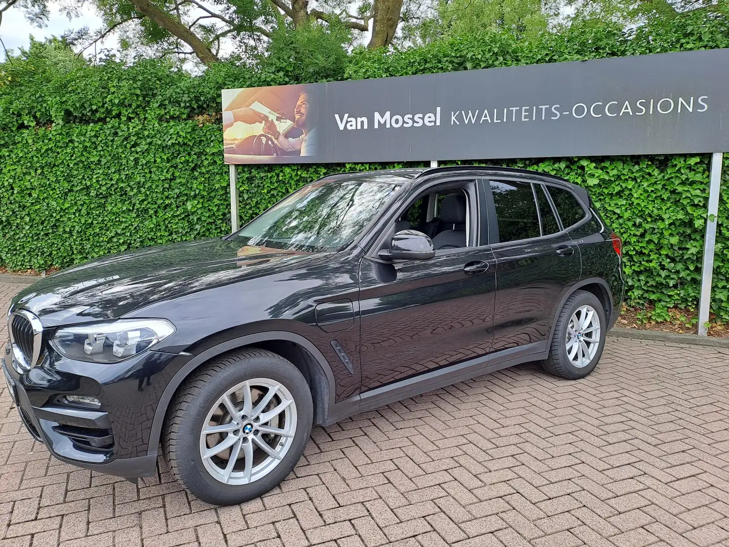 BMW X3 xDrive30e Business Edition Plus | LEER | PANO-SCHU Nero - 2