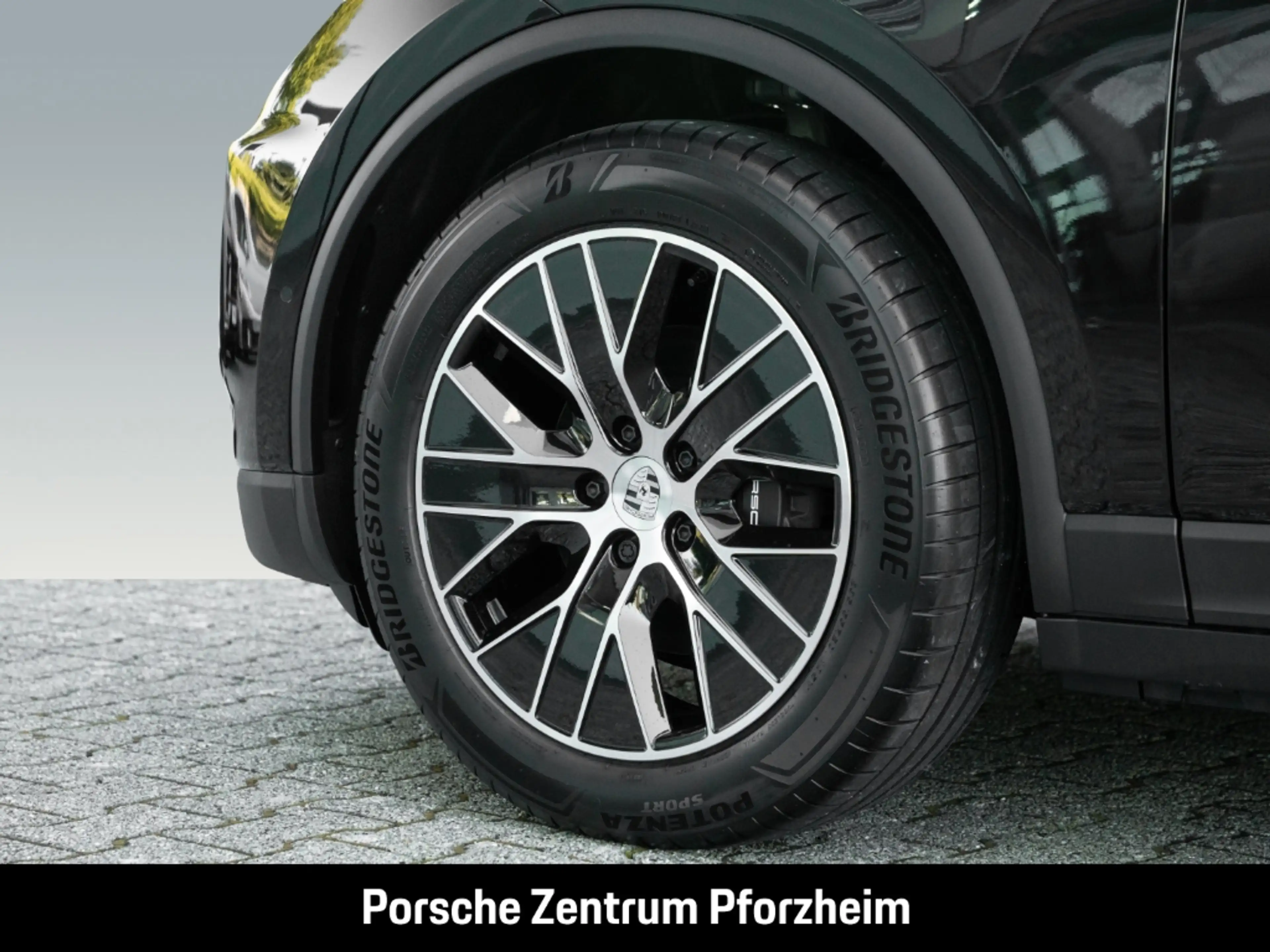 Porsche Macan 4 Panoramadach Surround View BOSE 20-Zoll — photo 15