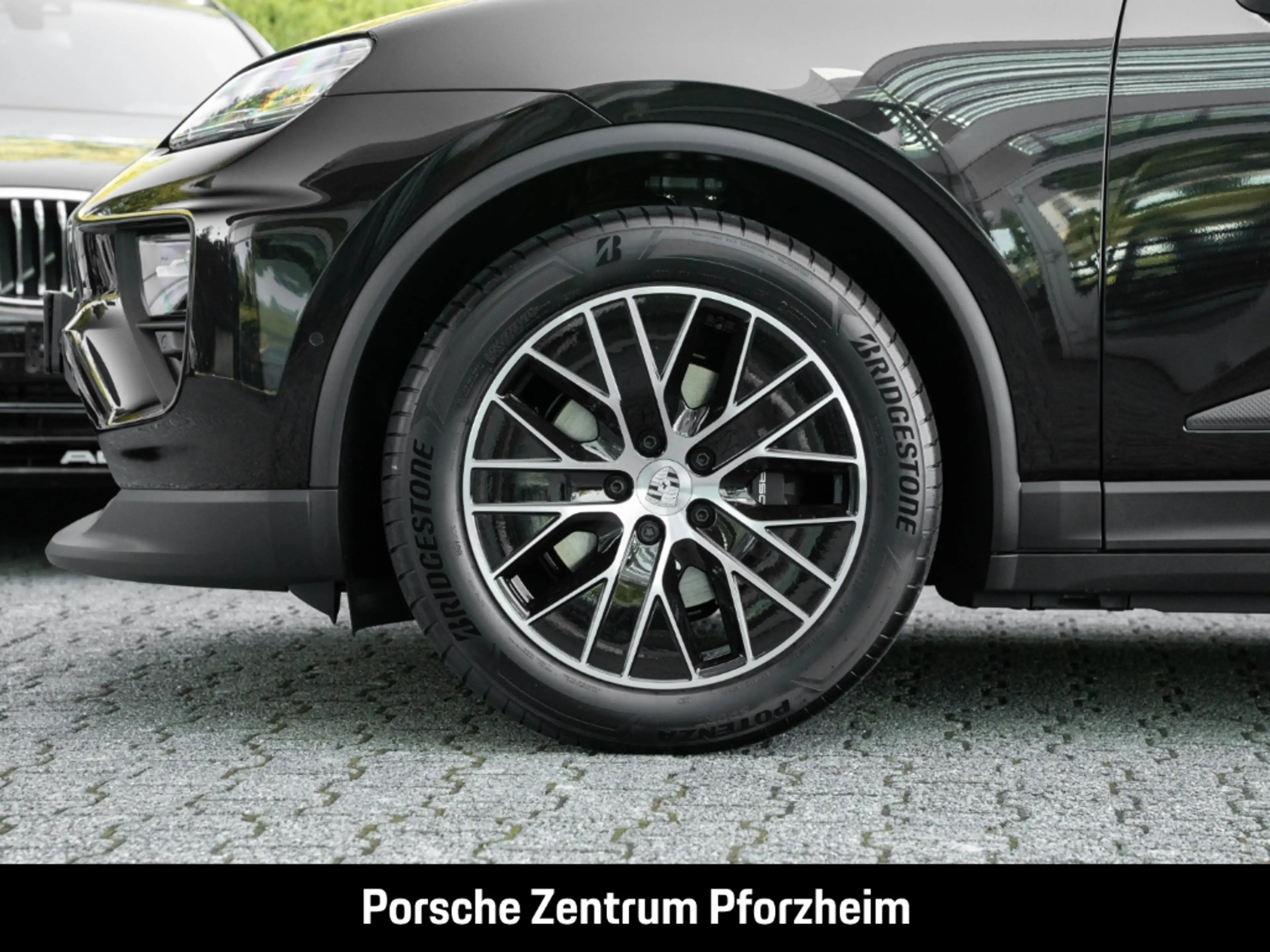 Porsche Macan 4 Panoramadach Surround View BOSE 20-Zoll — photo 11