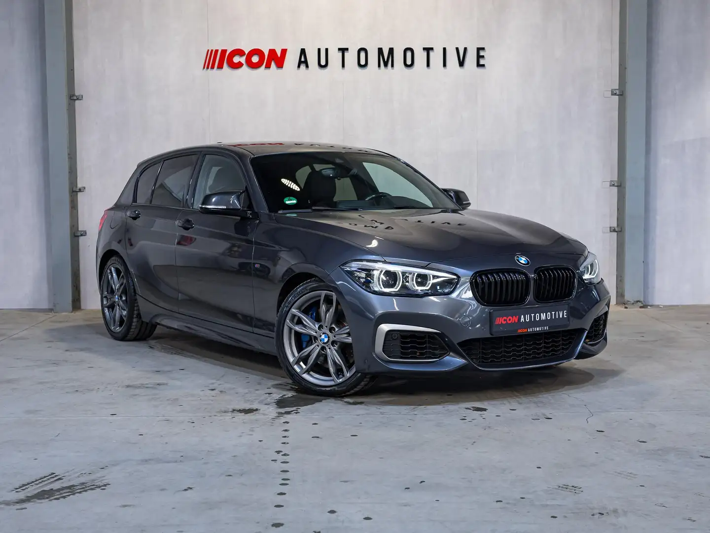 BMW 140 M140i - XDRIVE I Grijs - 1