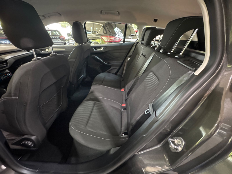 Ford Focus Tur 1.5D Titanium Style LED Navi Winter — photo 9