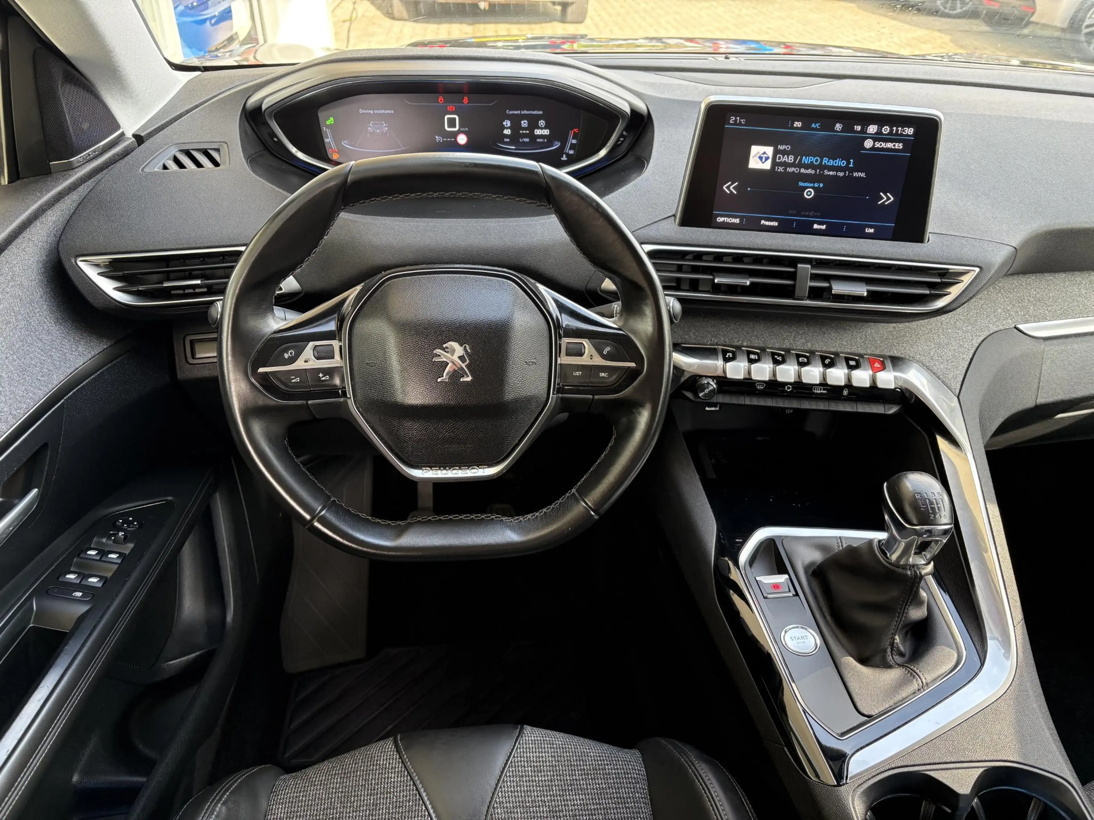 Peugeot 3008 1.2T 130pk Allure | Focal Audio | Full LED koplamp — photo 6