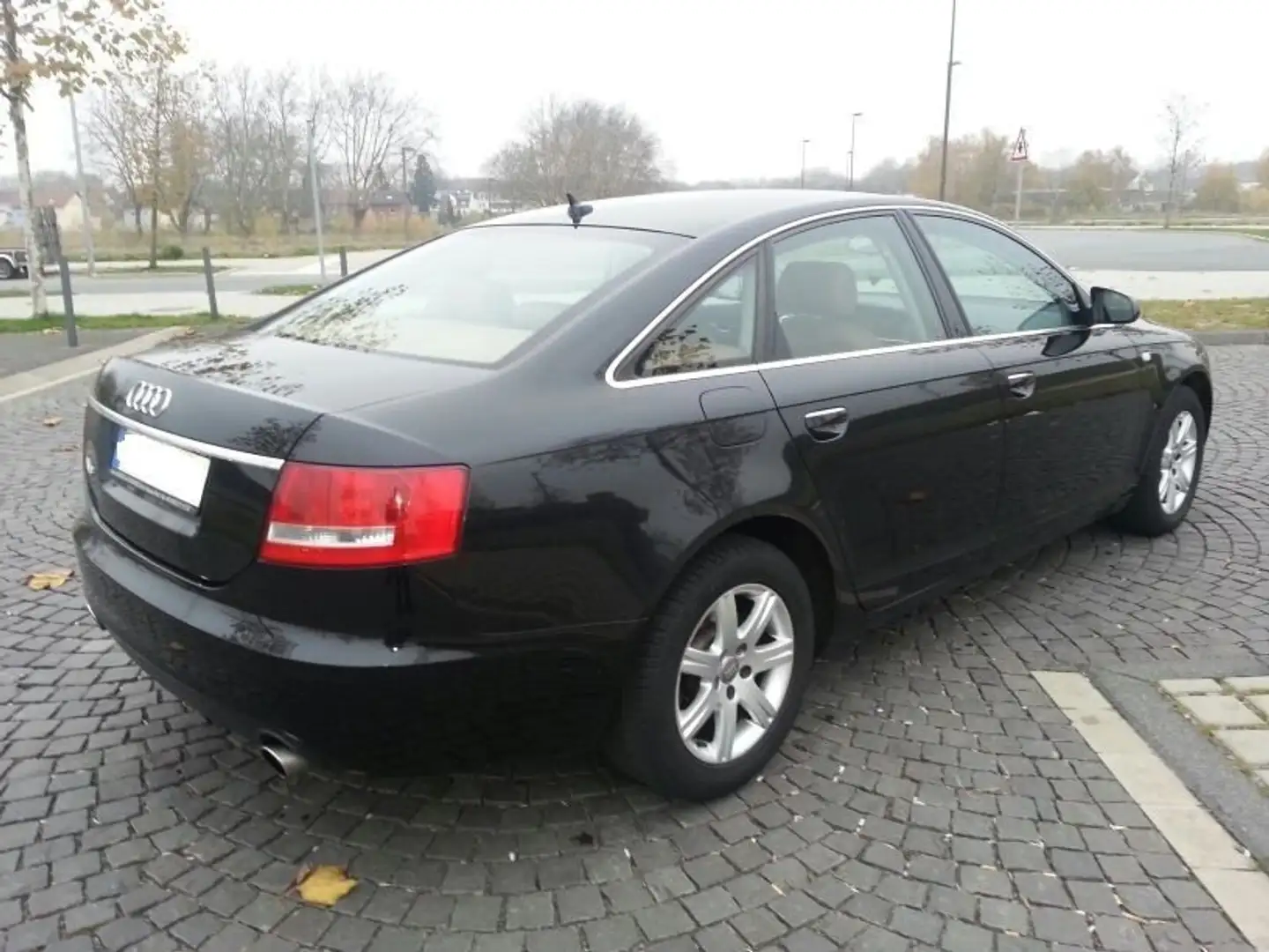 Audi A6 A6 2.4 multitronic Schwarz - 1