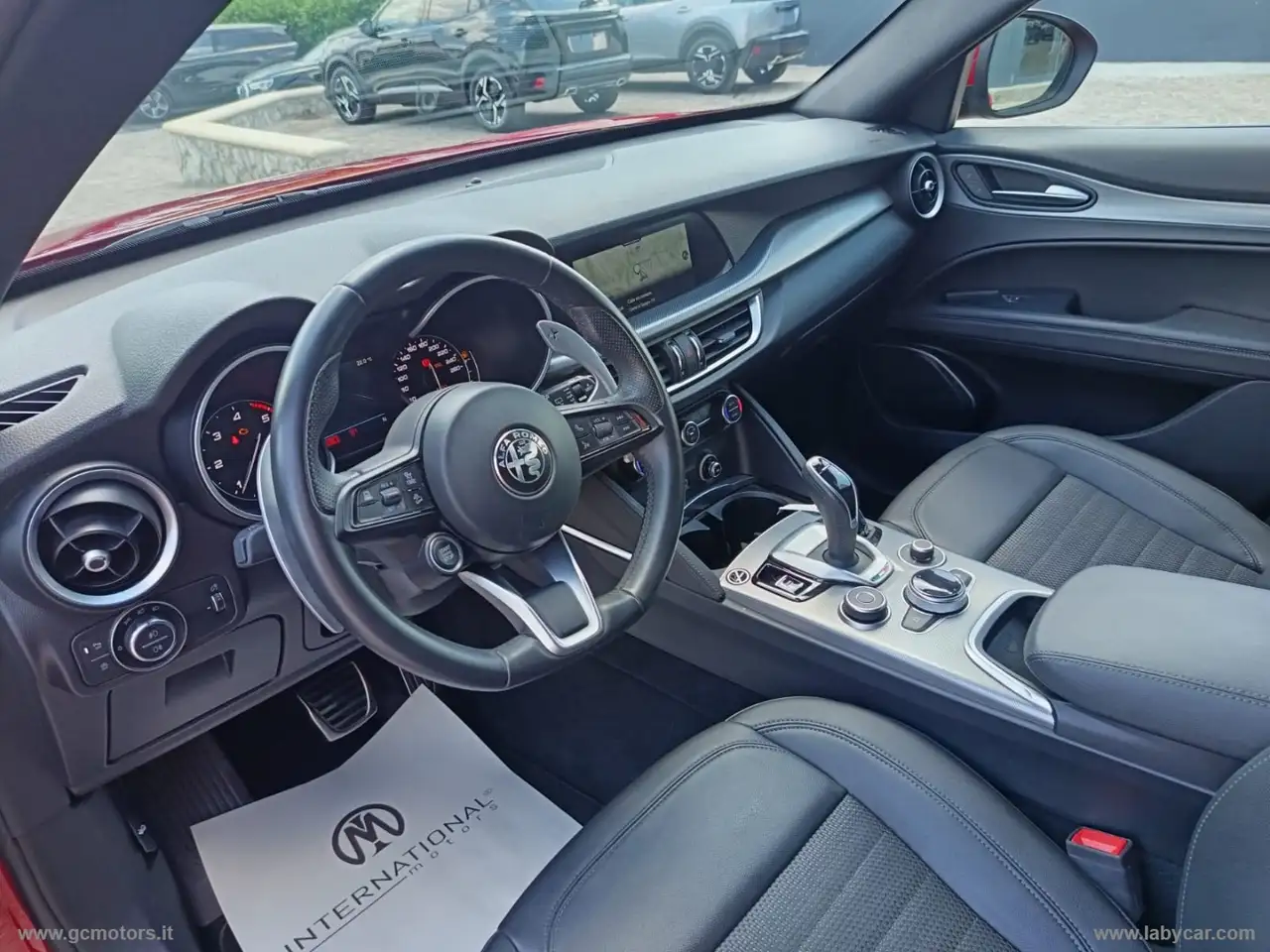 Alfa Romeo Stelvio 2022 — фото 13