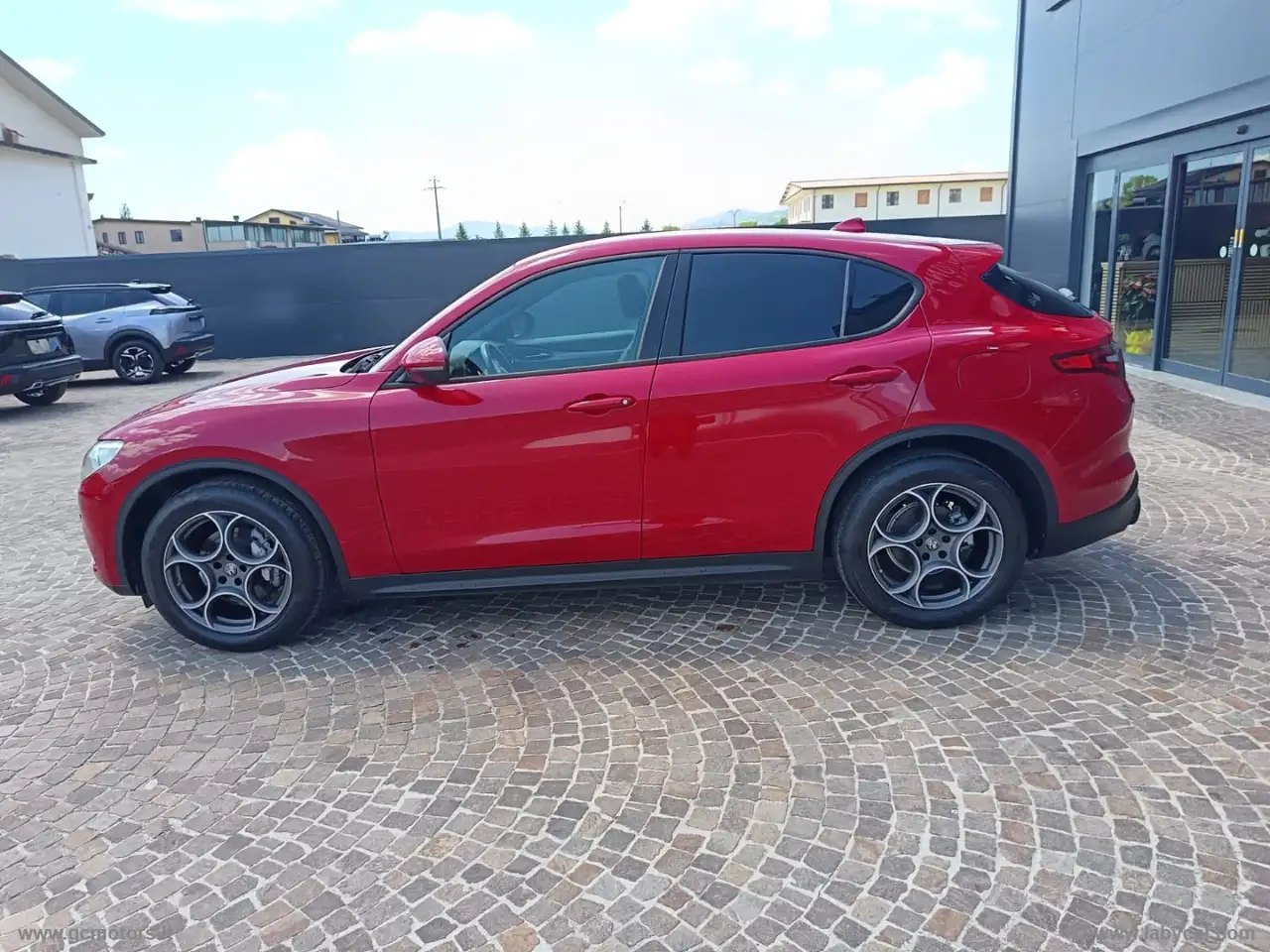 Alfa Romeo Stelvio 2022 — фото 8