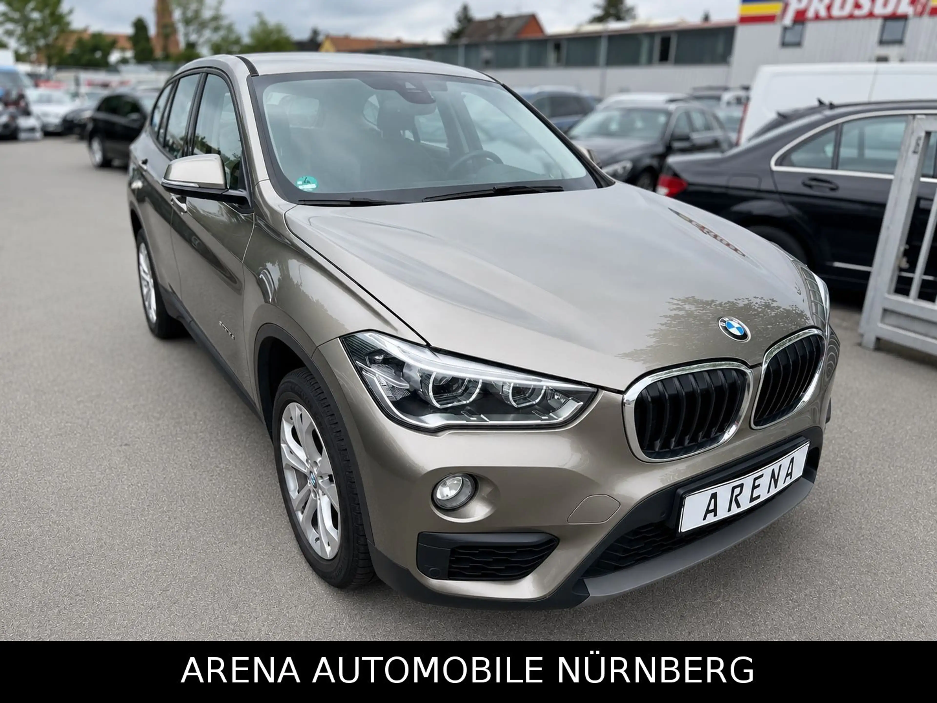 BMW X1 sDrive 18d Automatik*Advantage*Led*1.Hand*Nav — photo 3