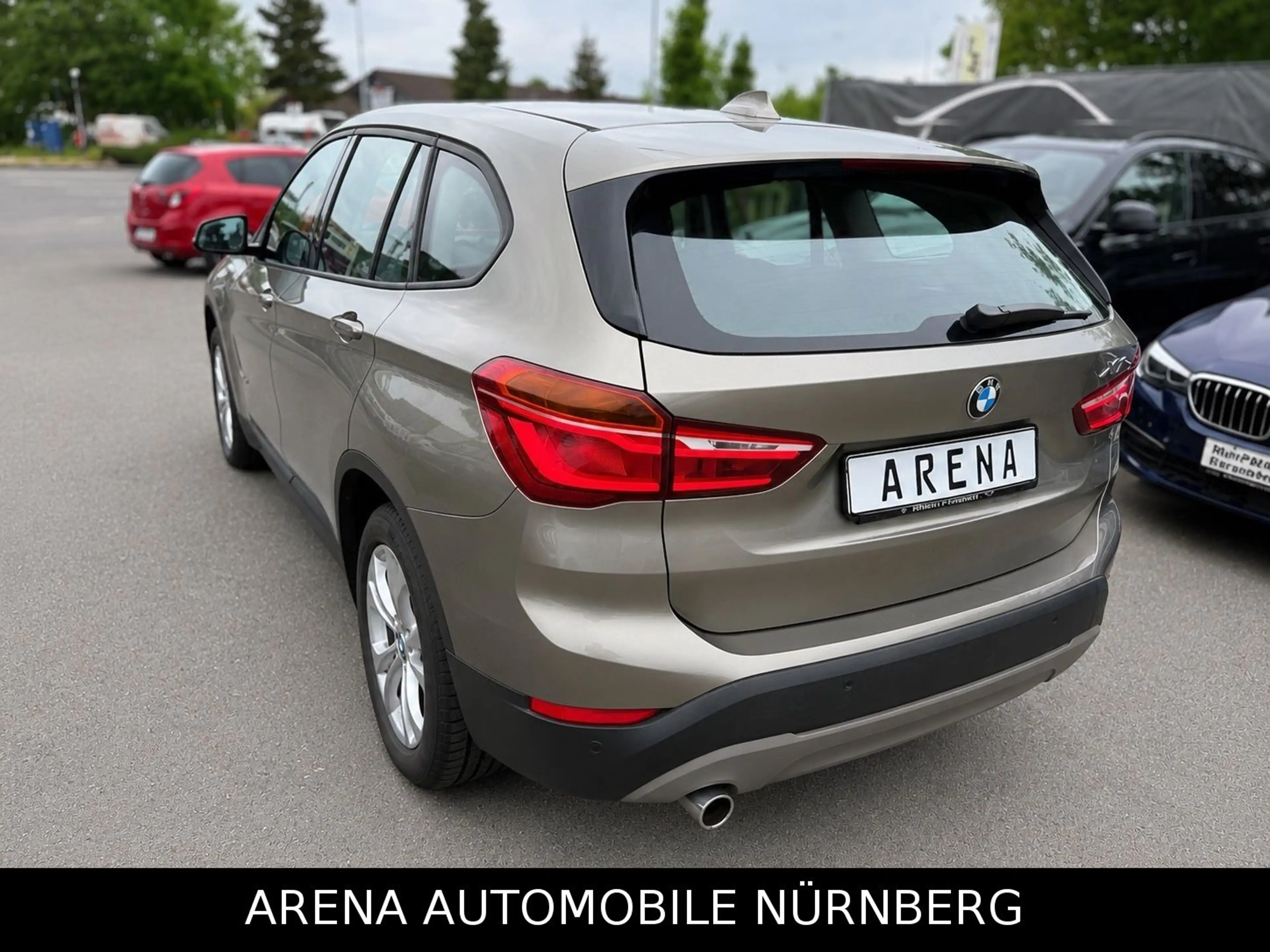 BMW X1 sDrive 18d Automatik*Advantage*Led*1.Hand*Nav — photo 4