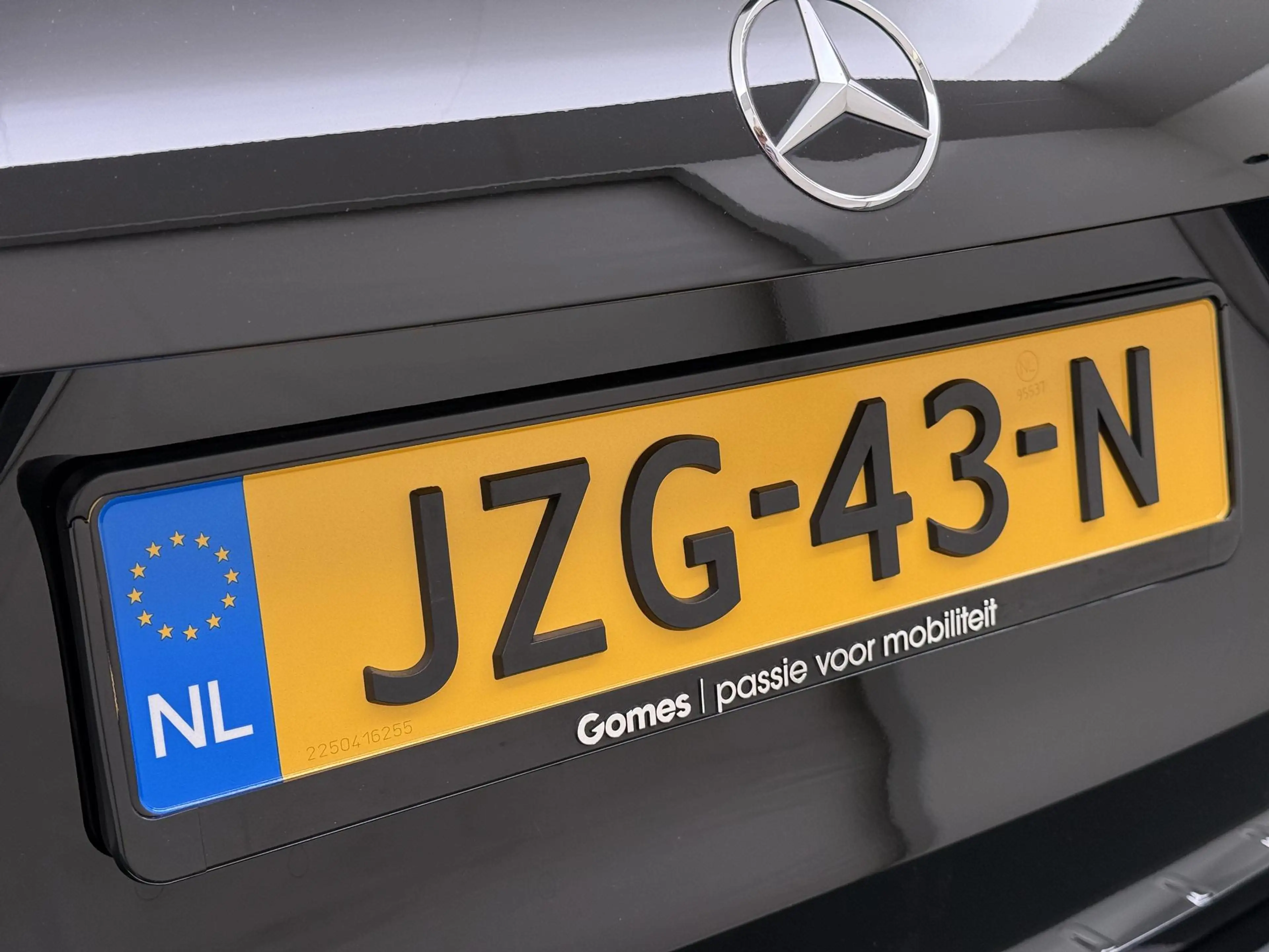 Mercedes-Benz GLA 250 e Luxury | Keyless | ACC | Thermotronic — photo 13