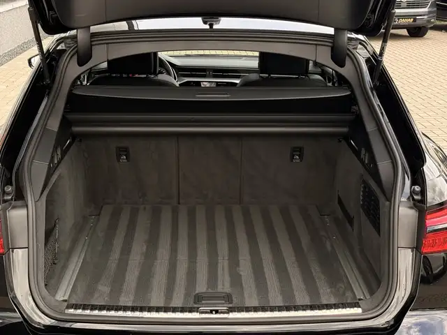 Audi A6 view 17