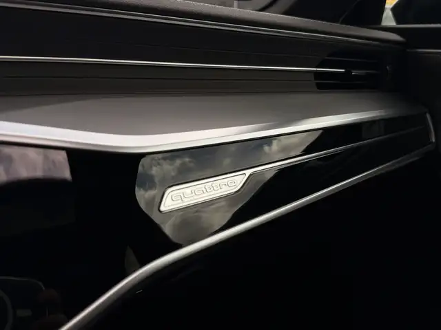 Audi A6 view 21