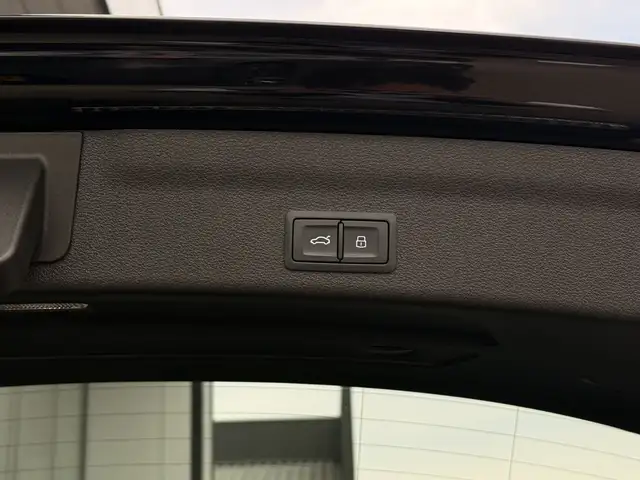 Audi A6 view 18