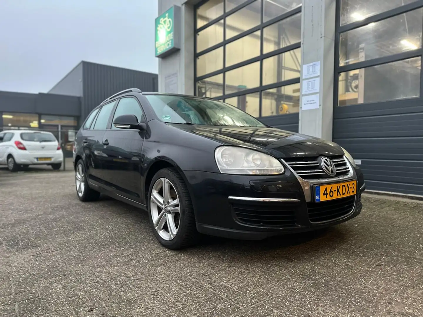 Volkswagen Golf Variant 1.4 TSI Trendline Schwarz - 2