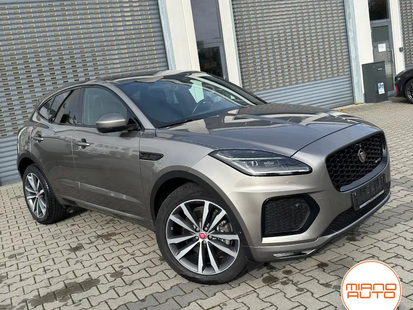 Jaguar E-Pace R-Dynamic S AWD *Mod. 2022|Panorama|BlackPack|20* Gris - 1