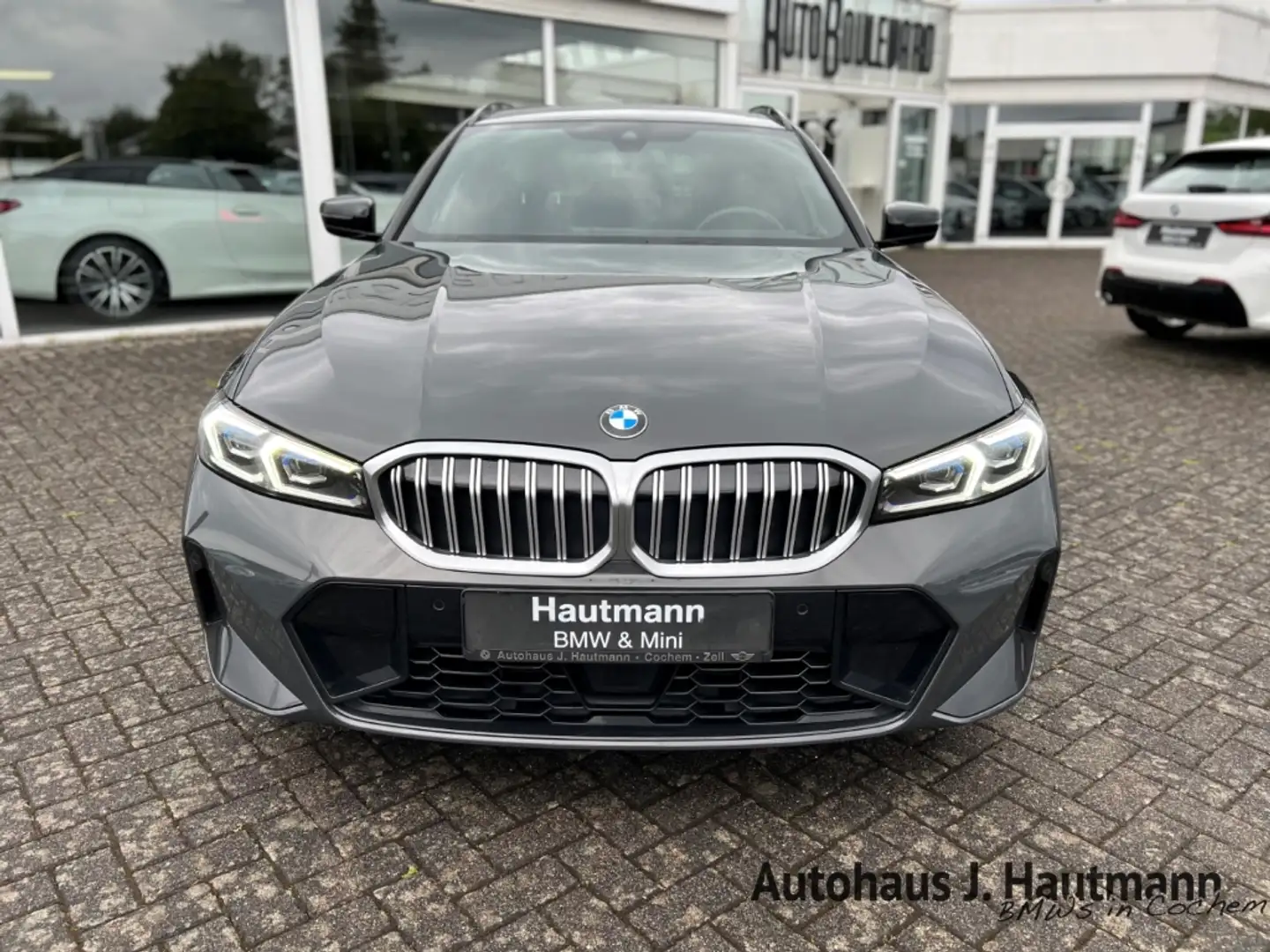 BMW 320 d xDrive Touring M SPORT *FACEL.*STH*HUP*ACC* Gris - 2
