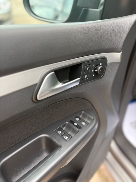 Volkswagen Touran R-Line Edition — photo 14
