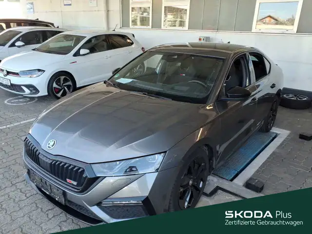 Skoda Octavia 2.0 TSI DSG RS*NAVI*KOMFORT*PARKEN&LICHT
