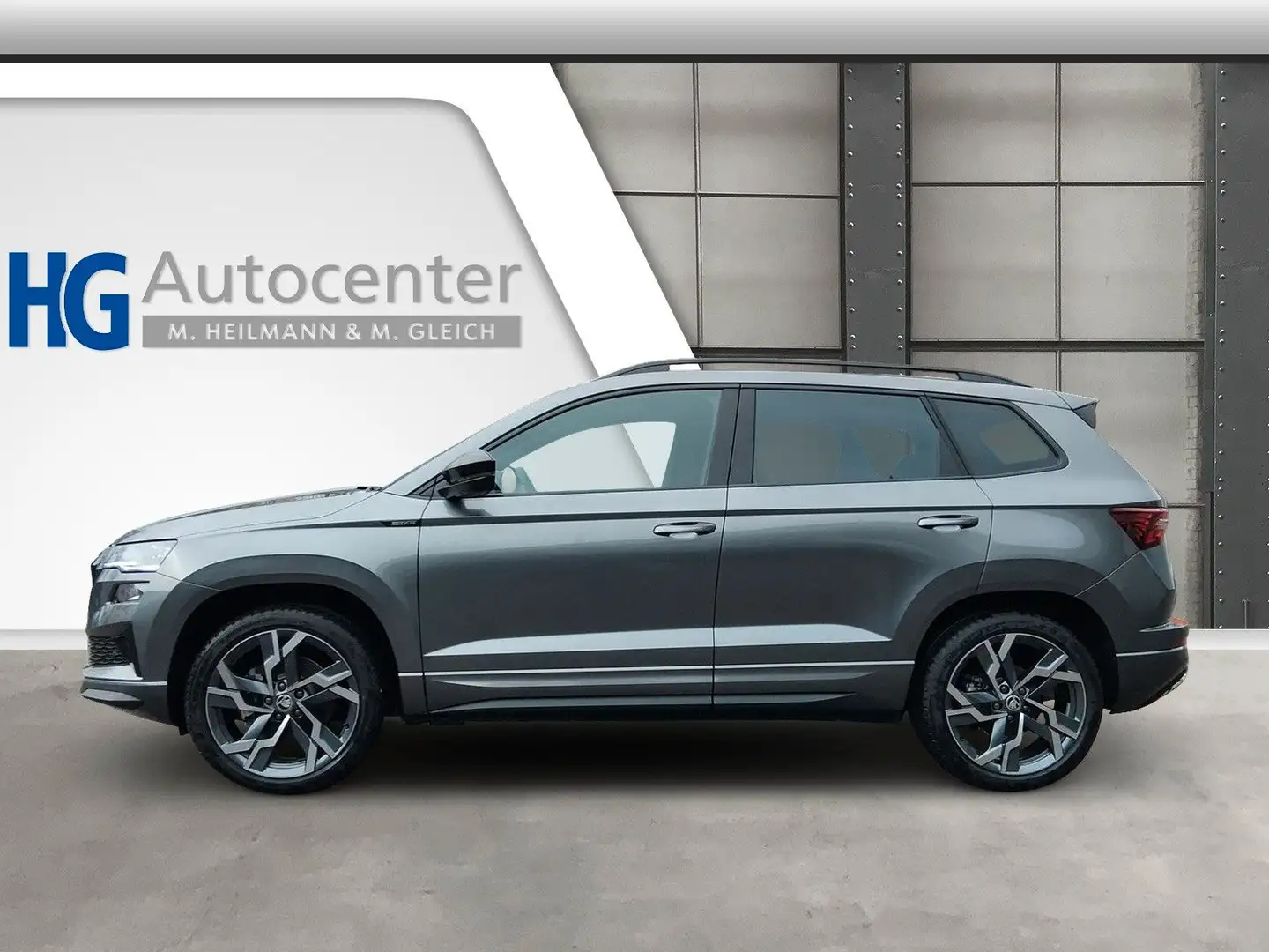 Skoda Karoq Sportline 2.0TSI 4x4 Pano AHK 19" Matrix Grigio - 2