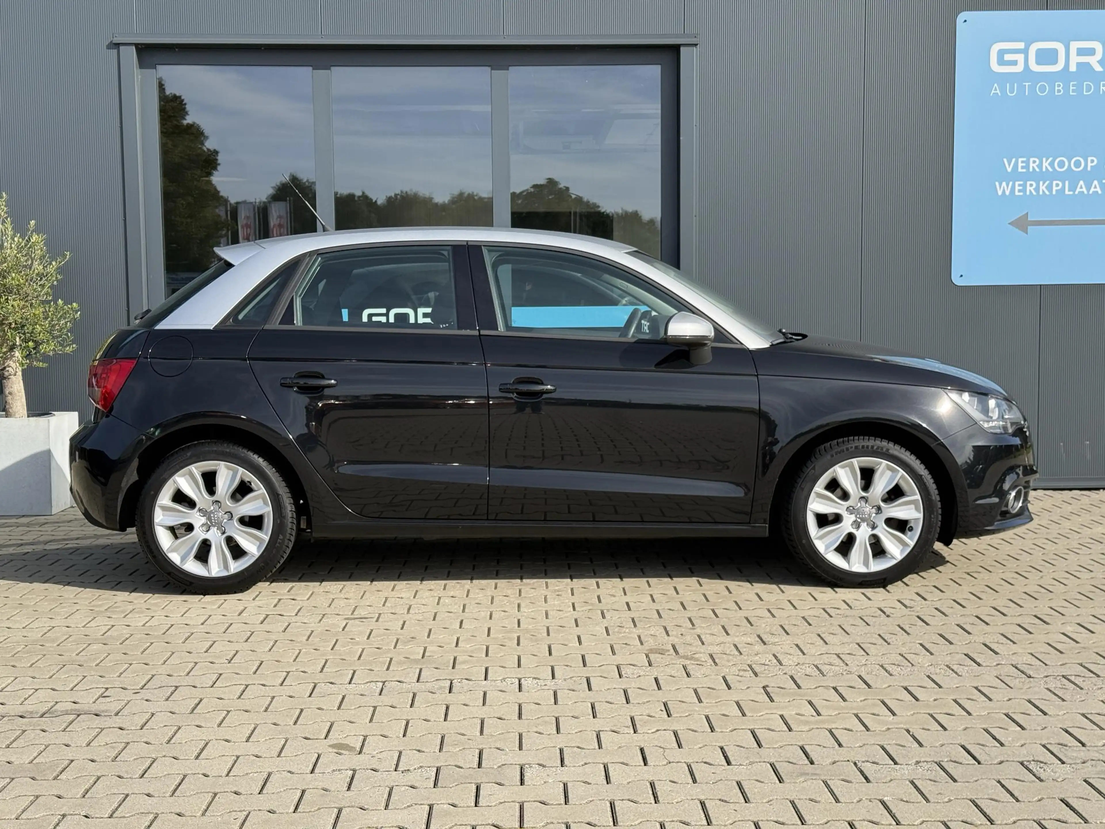 Audi A1 Sportback 1.2 TFSI Attraction AIRCO! — photo 3