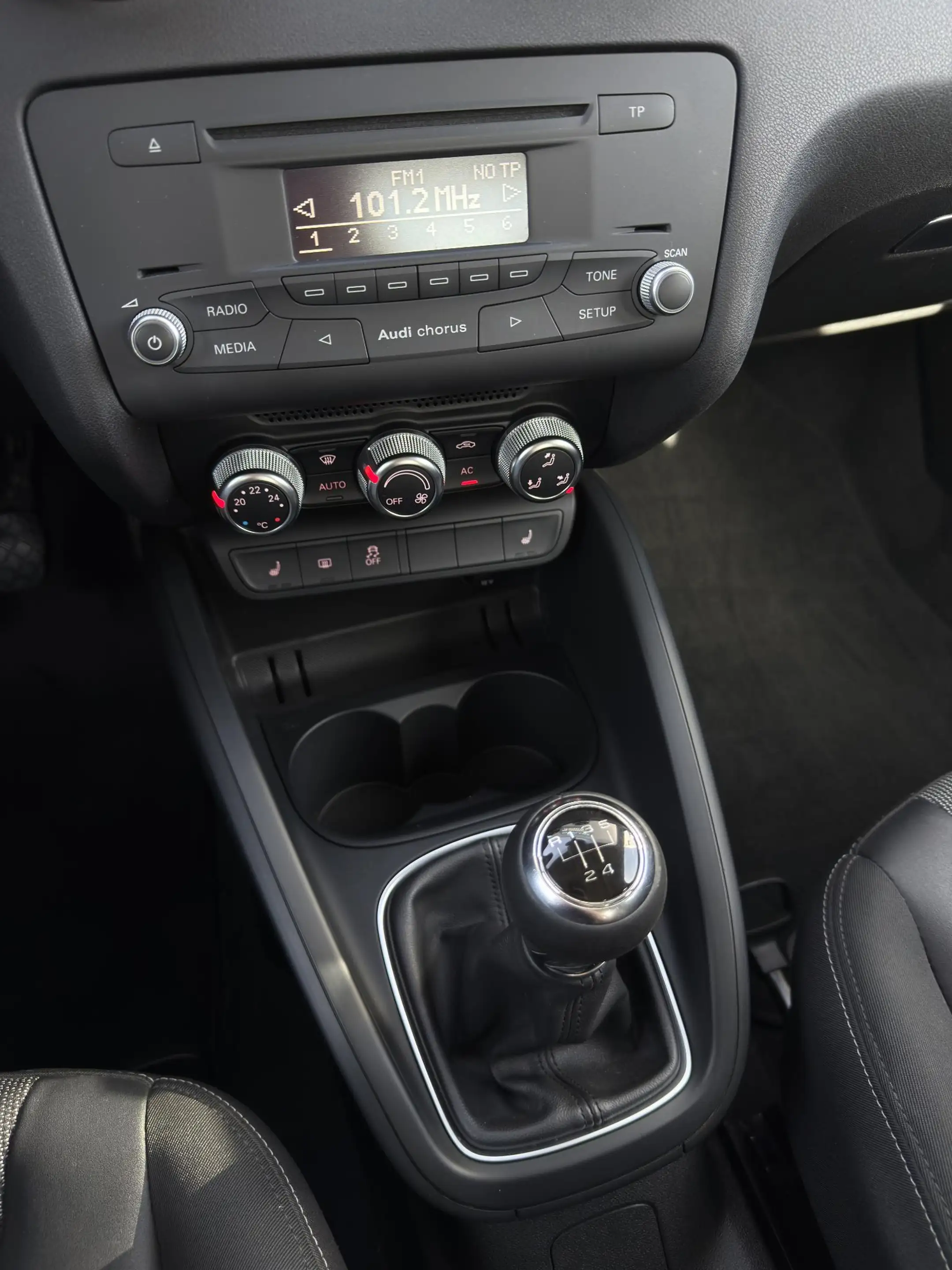 Audi A1 Sportback 1.2 TFSI Attraction AIRCO! — photo 12