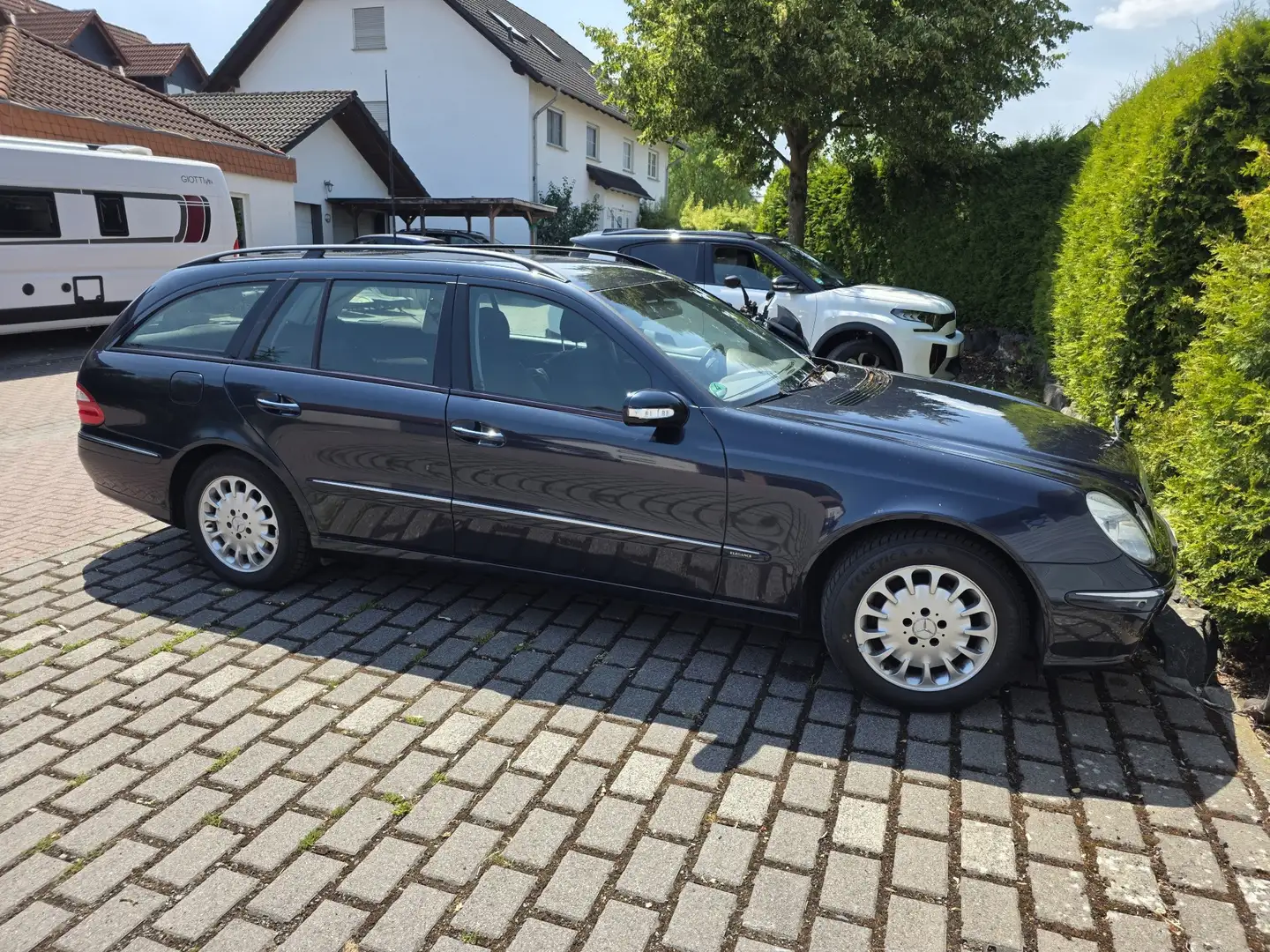 Mercedes-Benz E 270 T CDI Elegance - 2