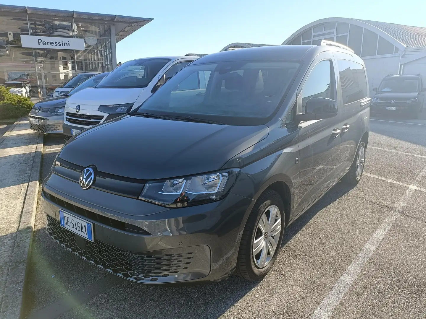 Volkswagen Caddy 2.0 tdi Space 102 cv manuale 6 marce Gris - 1
