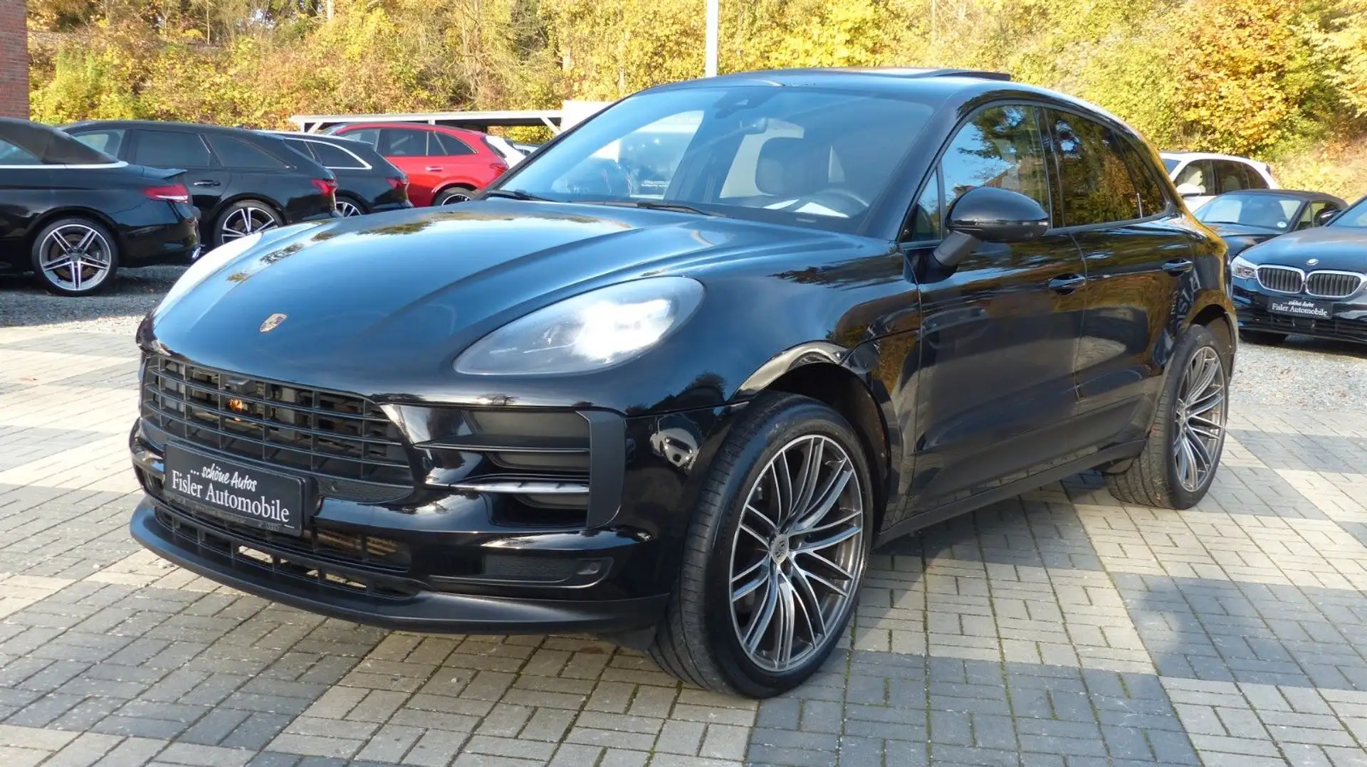 Porsche Macan 2.0 Pano 21Zoll el.AHK Luftfederung Noir - 1