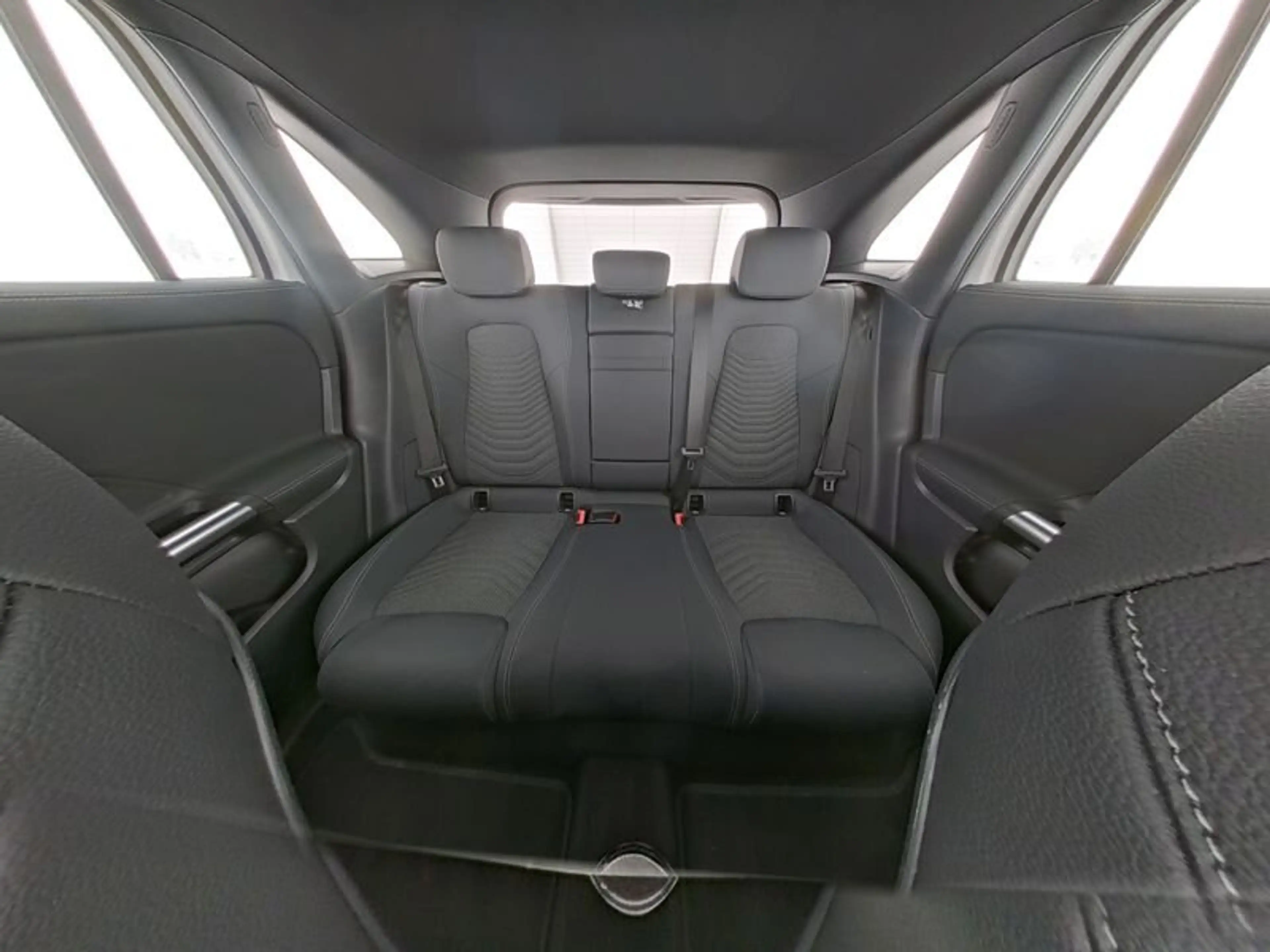 Mercedes-Benz EQA 300 EQA 300 4-M PROGRESSIVE ADVANCED*AHK*VERKEHRSZ.* — photo 9