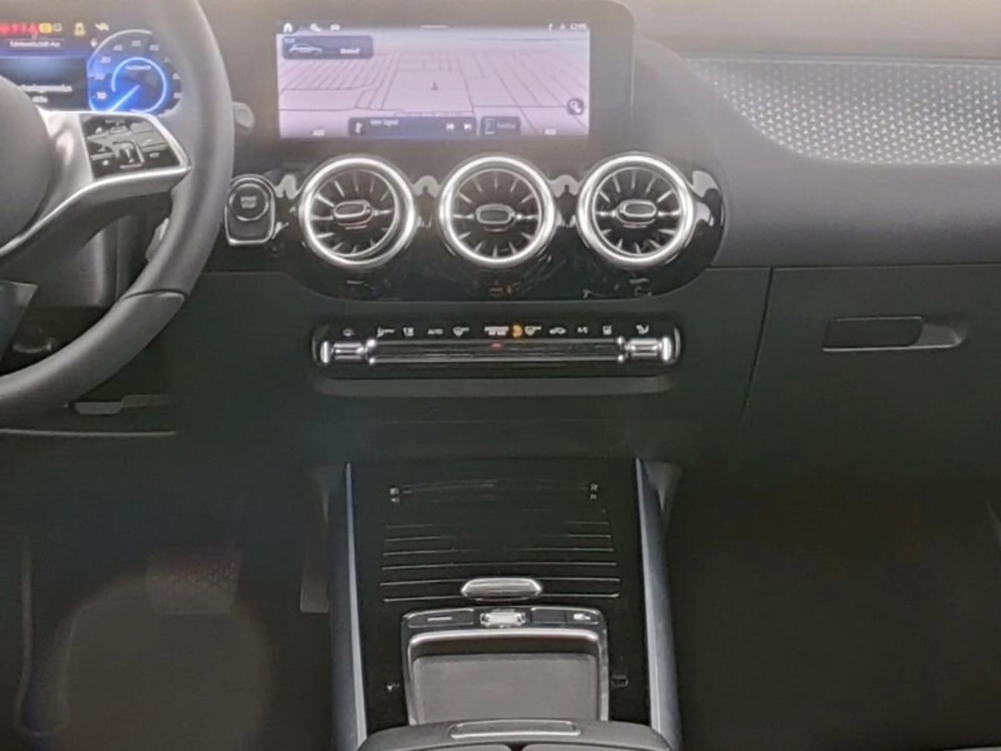 Mercedes-Benz EQA 300 EQA 300 4-M PROGRESSIVE ADVANCED*AHK*VERKEHRSZ.* — photo 6