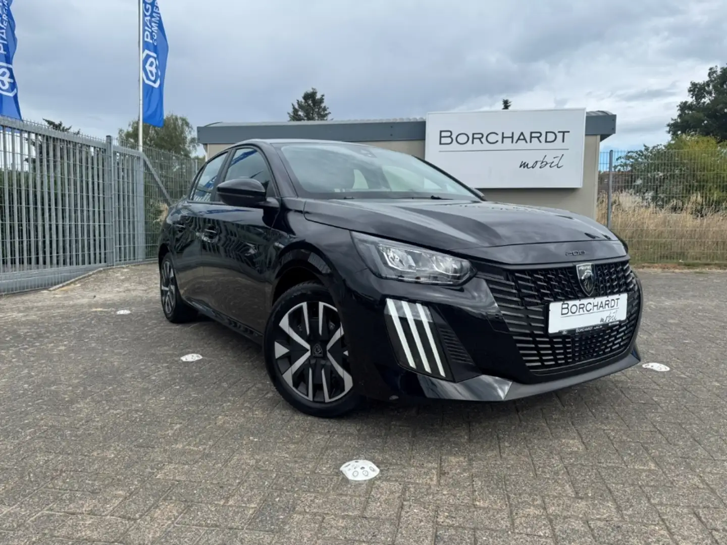 Peugeot 208 Active 1.2*75PS*DAB*Allwetter*Bluetooth* Noir - 2