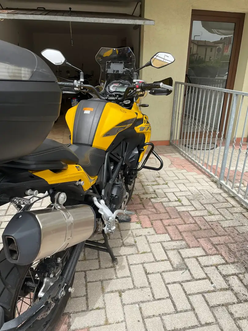 Benelli TRK 502 x Жовтий - 1