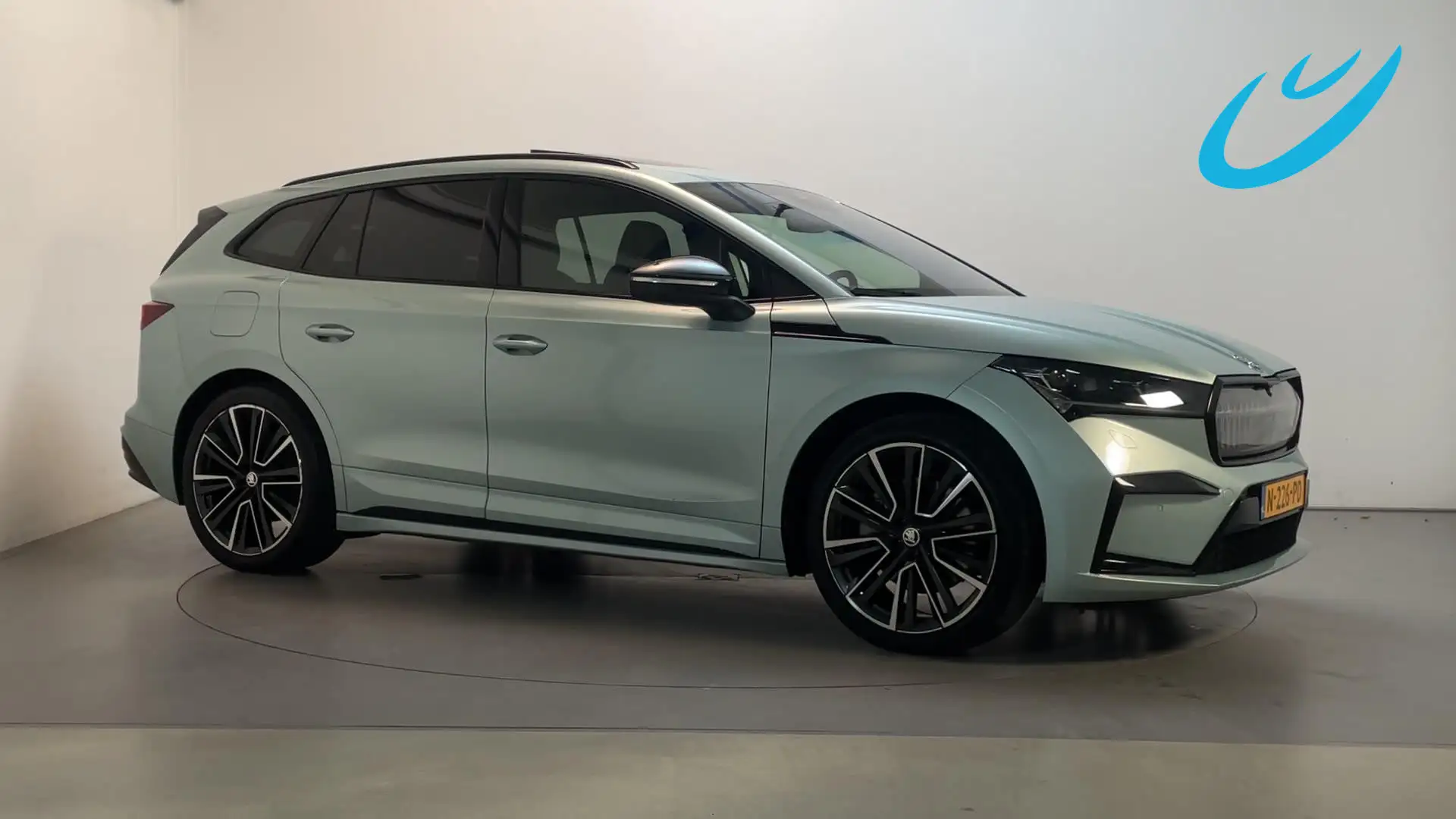 Skoda Enyaq iV 80 Founders Edition Silver Camera Navigatie Sto Gris - 1