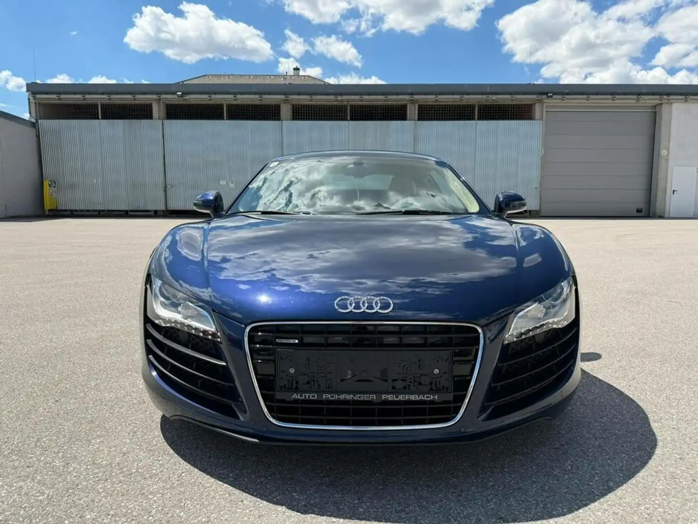 Audi R8 4.2 FSI quattro Blau - 2
