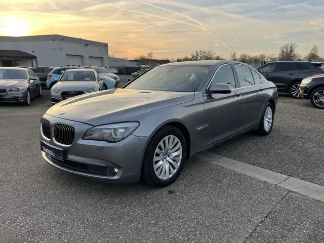 BMW 740 V (F01) 740d xDrive 306ch BVA8 Exclusive GPS ToitOuvrant Entretien