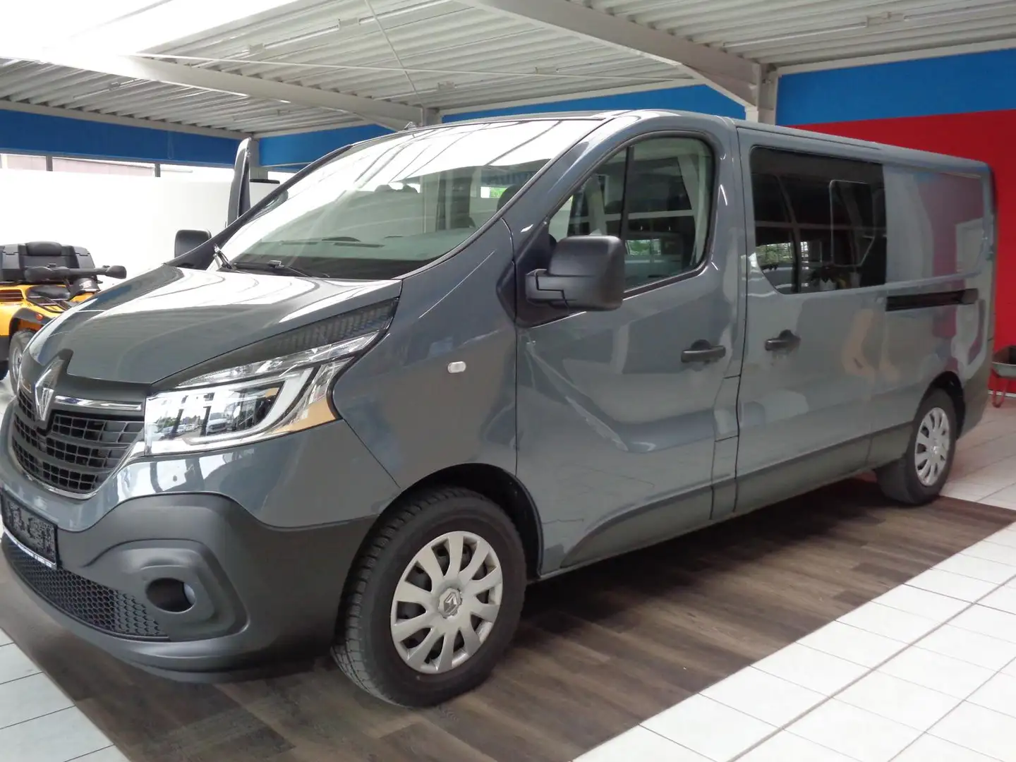 Renault Trafic Aut.L2 Doka Kam.SHZ.LED.2xSchieb.5-Sitze Grau - 1