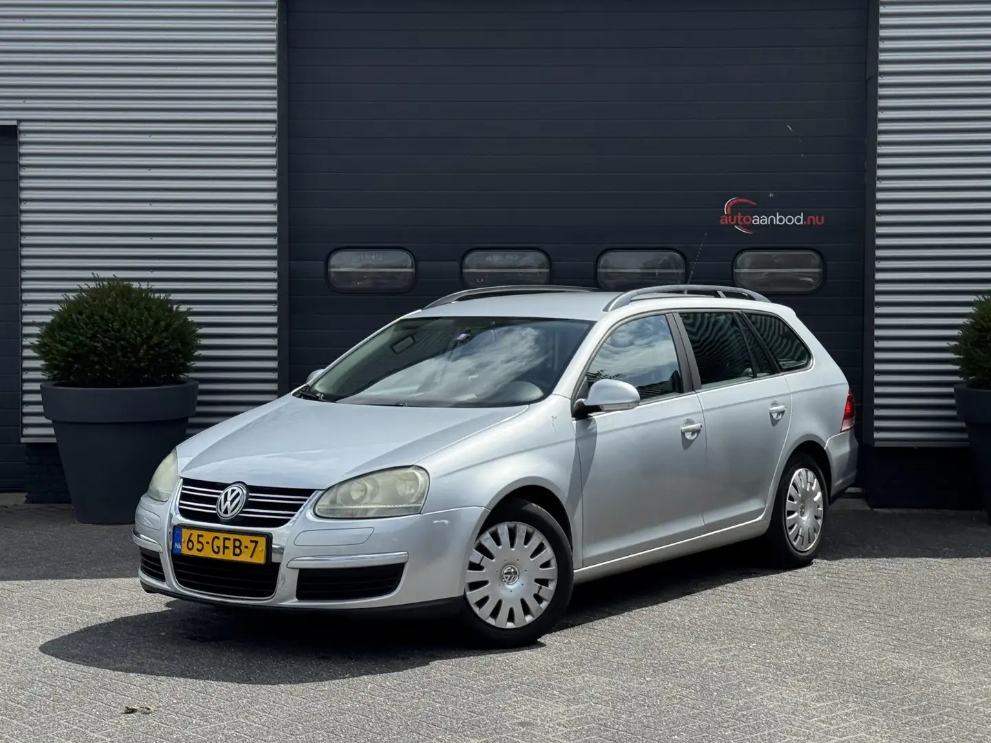 Volkswagen Golf Variant 1.6 Trendline | Airco | Trekhaak | Elektrische Ram Gris - 1