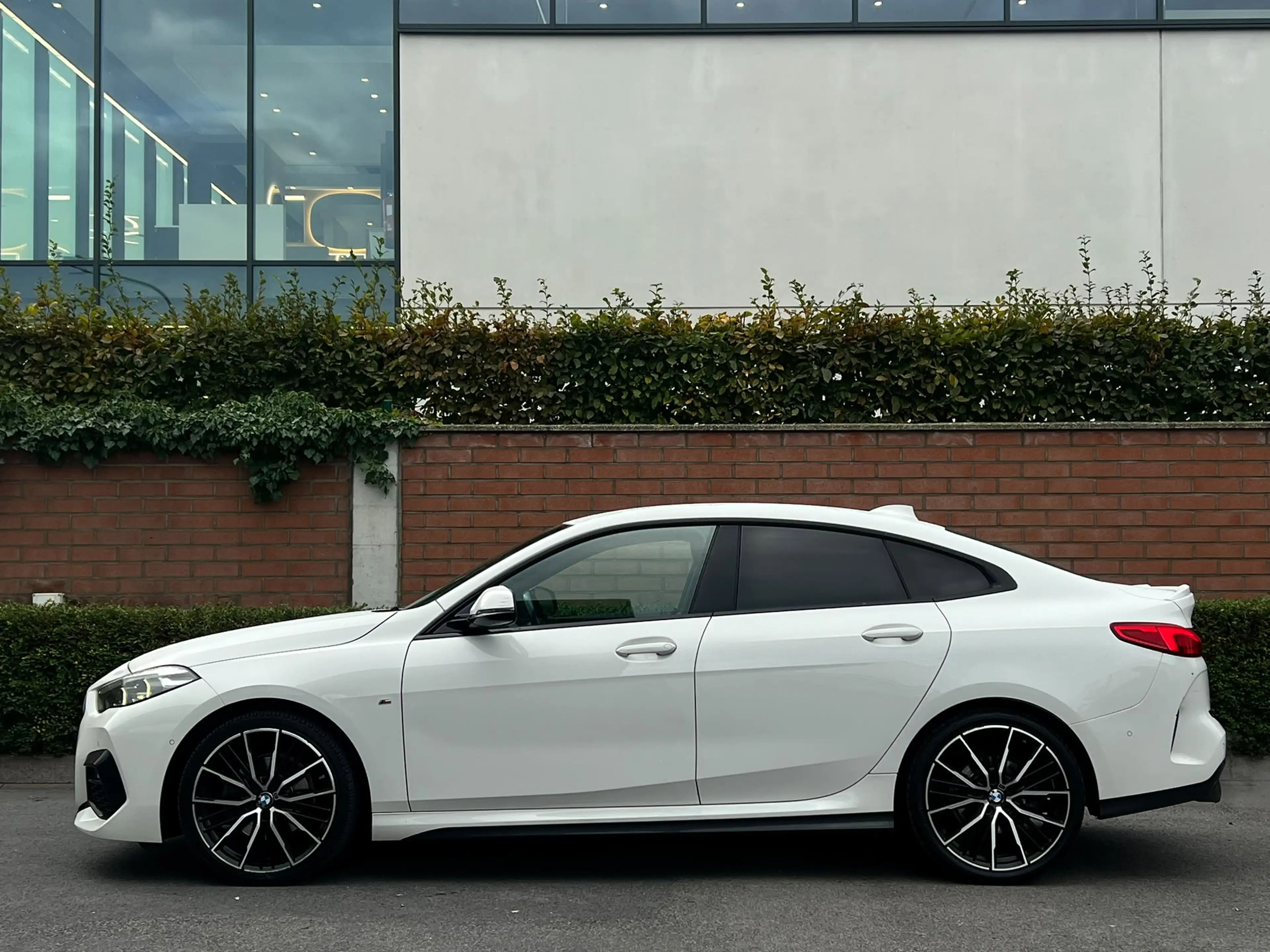 BMW 218 PACK M - AUTOMATIQUE - 2021 - PACK LUMIERE — photo 8