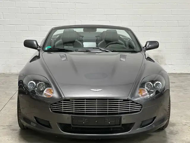 Aston Martin DB9 Aston Martin DB9 VOLANTE 6.0 lt EU Model