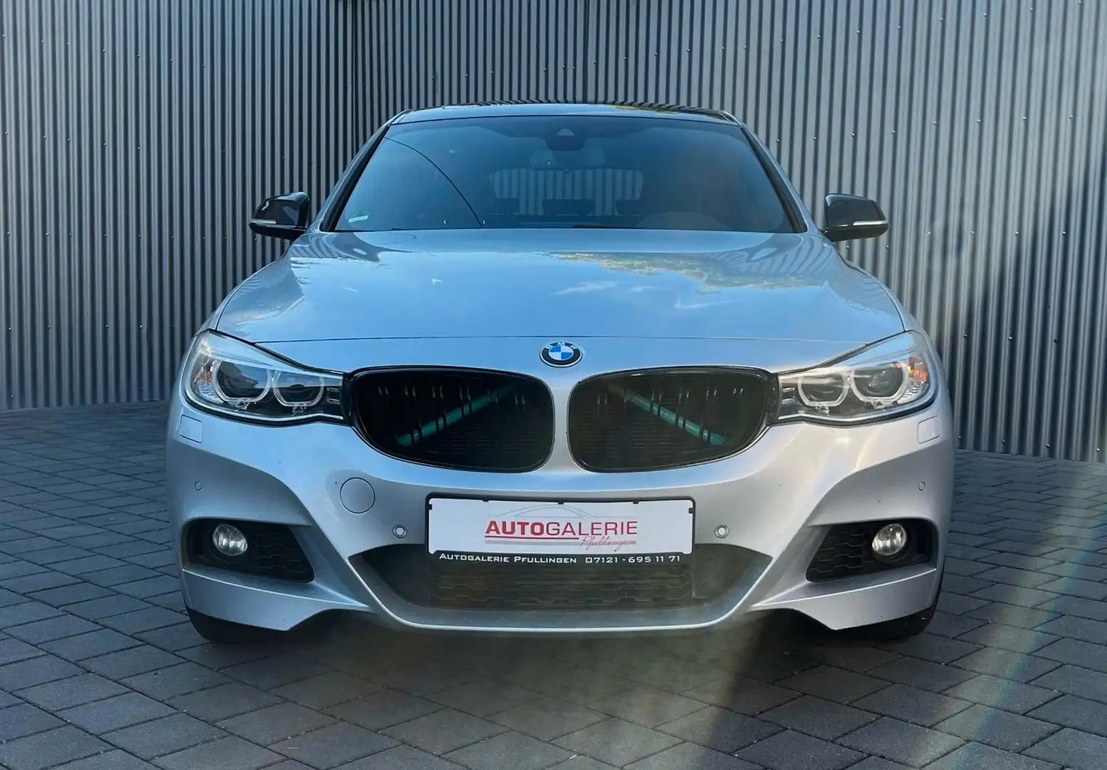 BMW 320 Baureihe 3 Gran Turismo 320 d xDrive M Sport Silber - 2