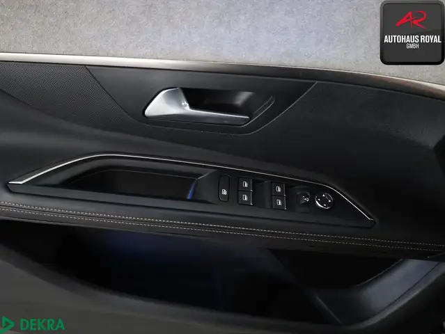 Peugeot 5008 view 15