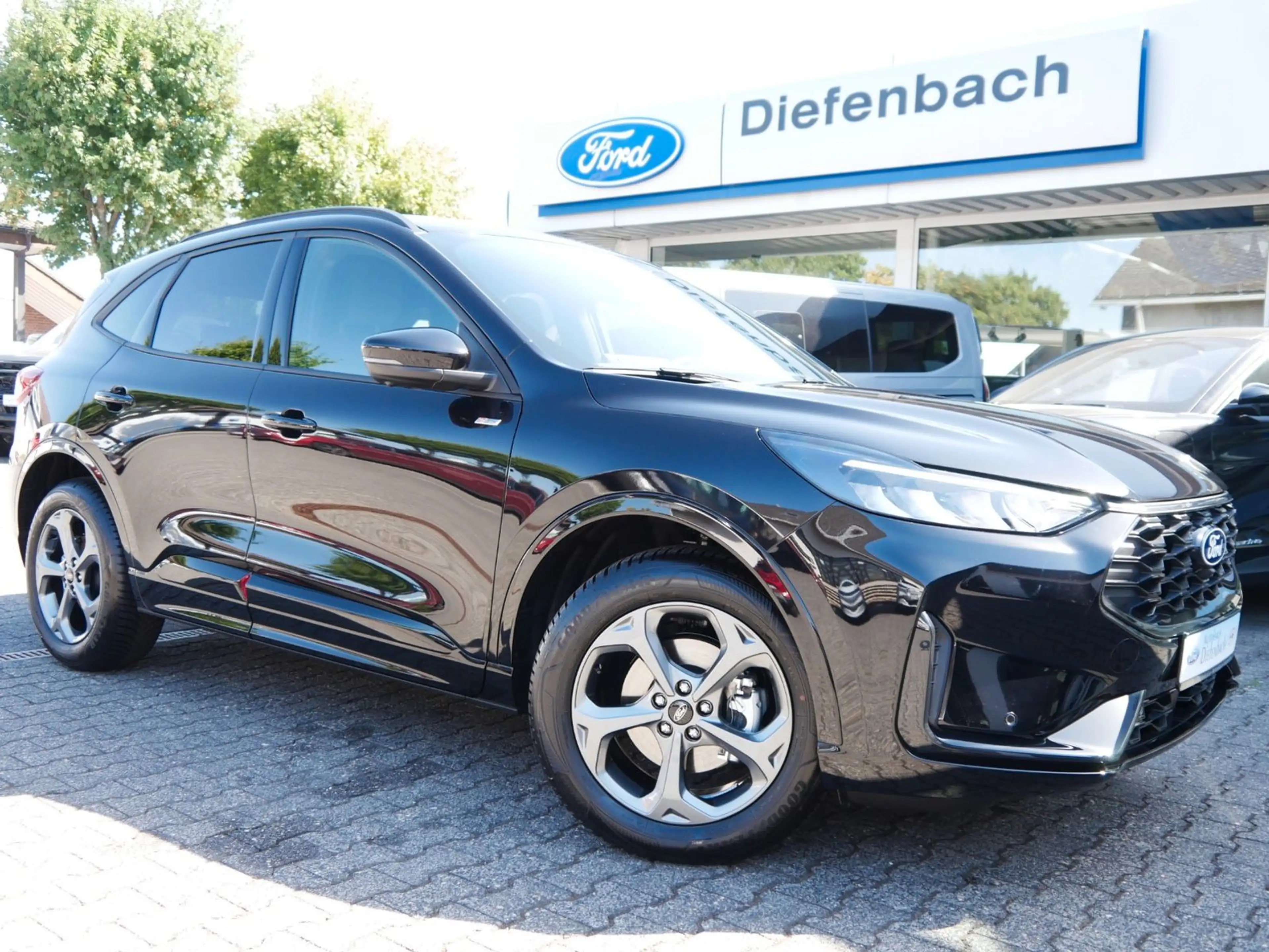 Ford Kuga ST-Line Automatik + Navi + Winter + AHK