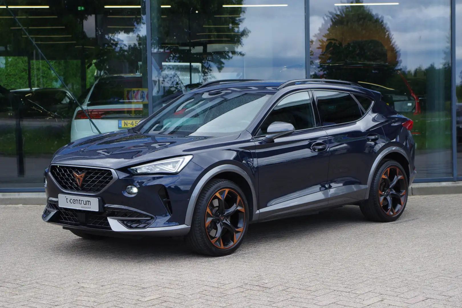 CUPRA Formentor 1.4 e-Hybrid 245 PK VZ Copper Edition, Trekhaak, L Blue - 1