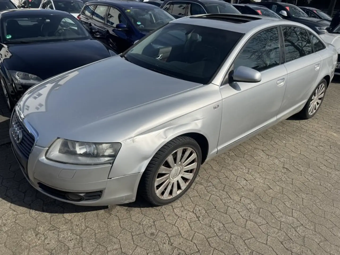 Audi A6 2.4 Autom eGSD Leder Navi PDC Allwetterreifen Silber - 1