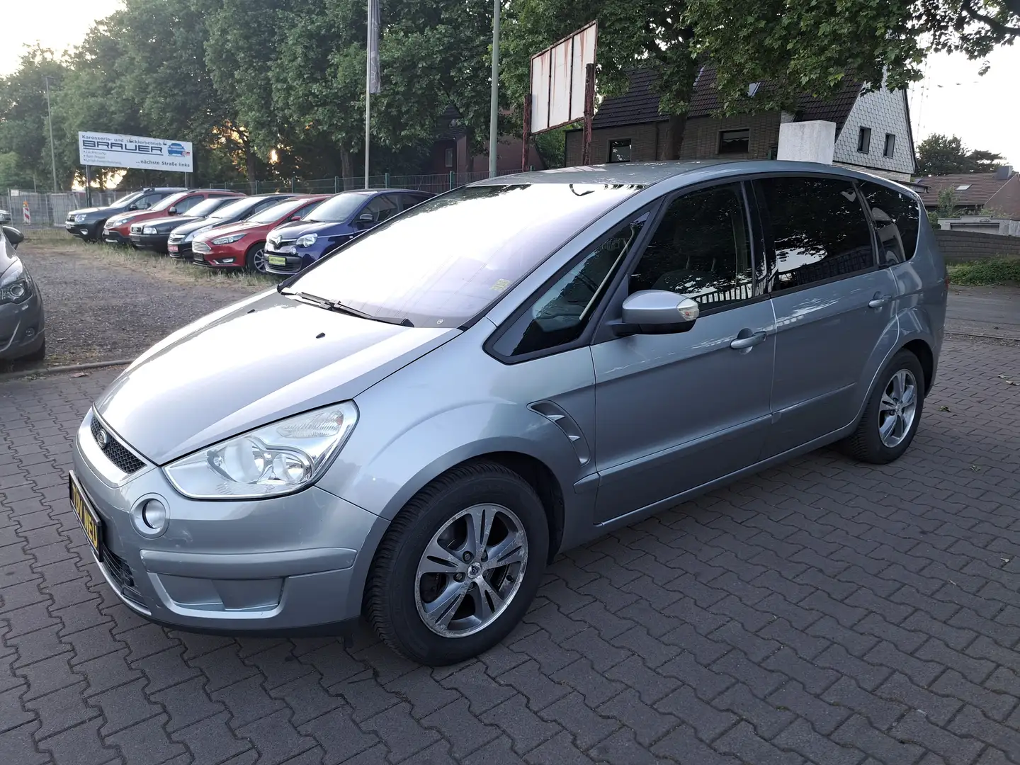 Ford Galaxy 2.0 Trend Plateado - 2