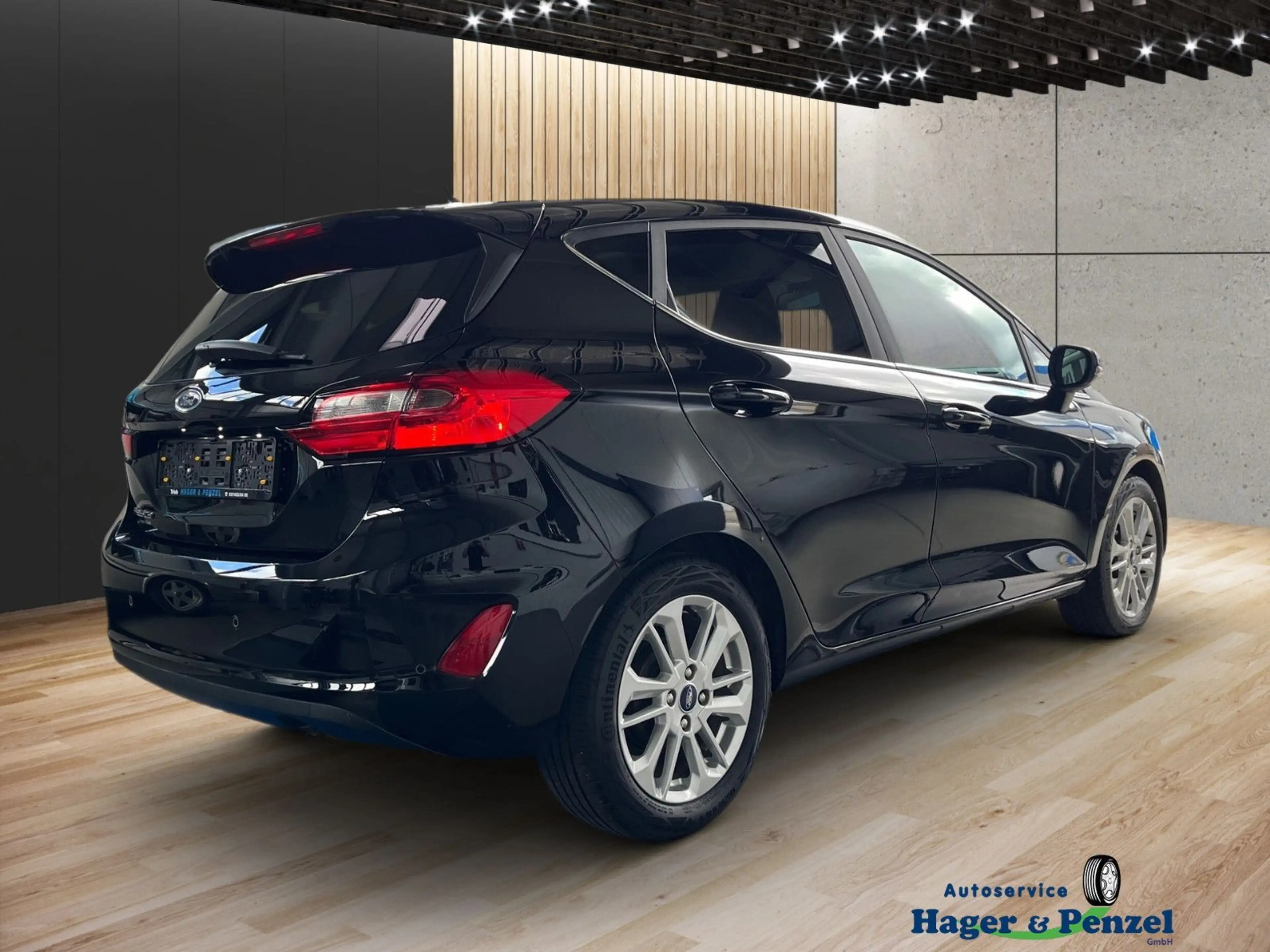 Ford Fiesta Titanium — photo 3