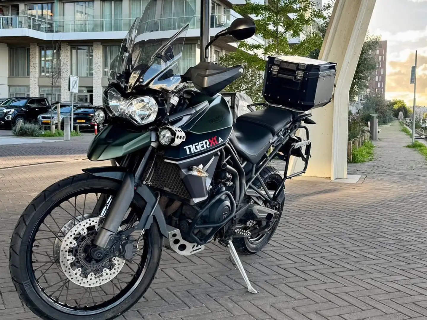 Triumph Tiger 800 Xca - 2