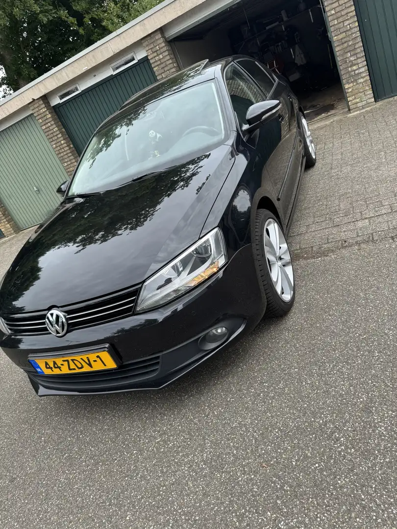 Volkswagen Jetta 1.2 TSI Comfortline Uniek Zwart - 1