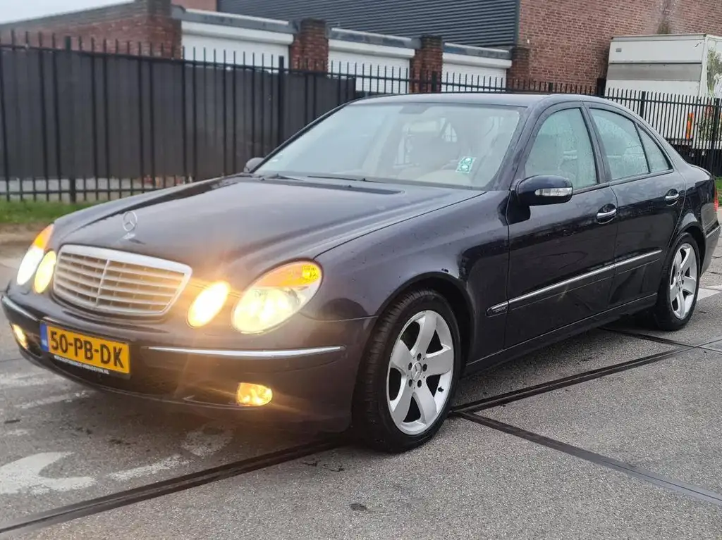 Mercedes-Benz E 320 2004 из Европы — купить под ключ
