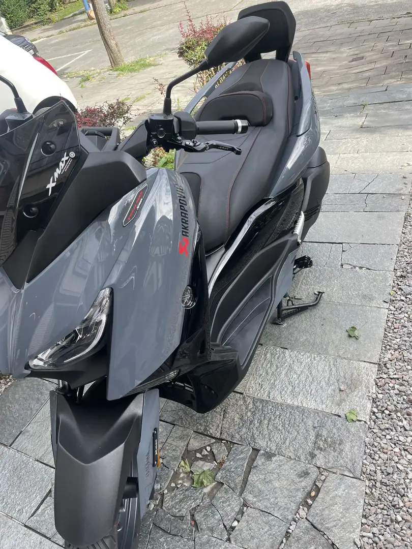 Yamaha X-Max 300 - 2