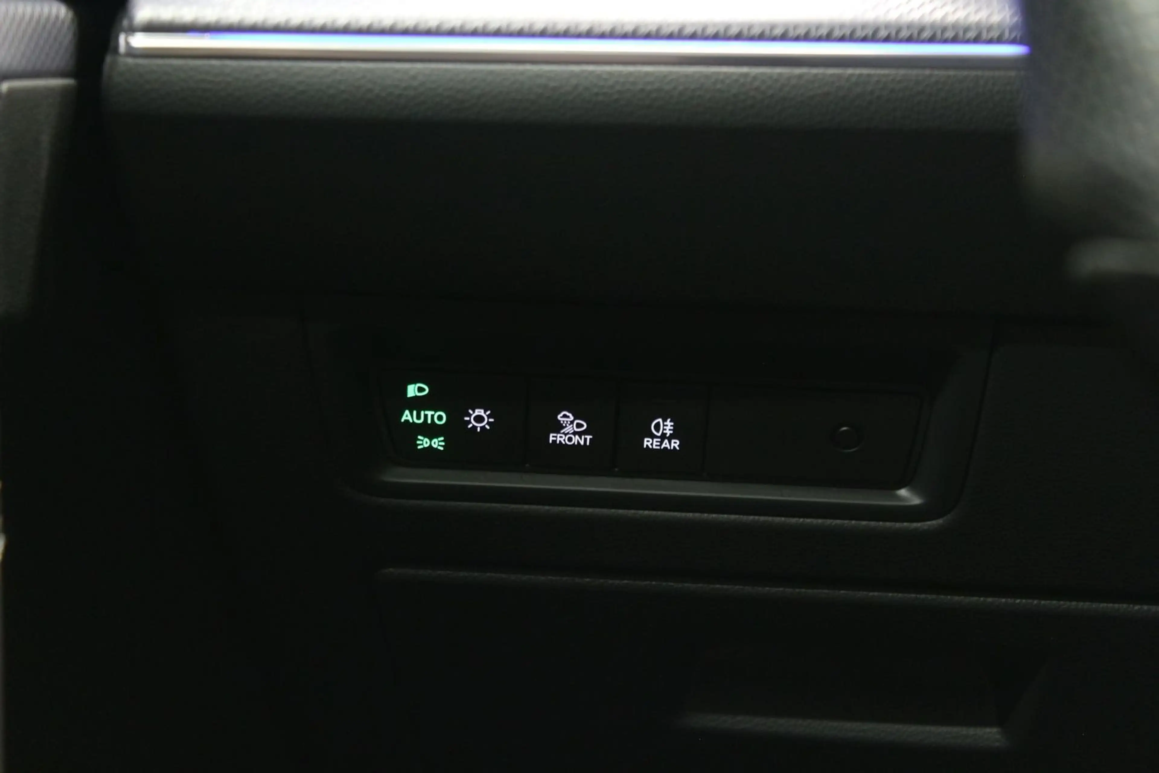 Volkswagen Touareg R-Line 4Motion Matrix virt. Cockpit — photo 8